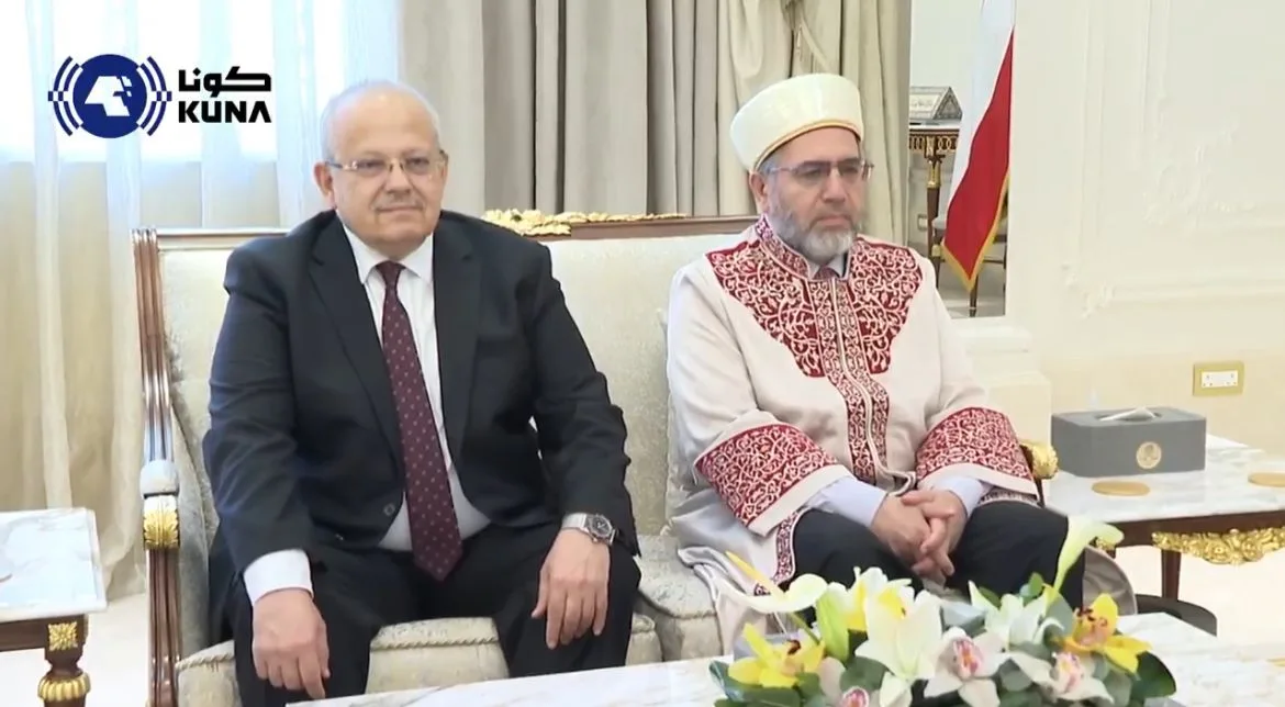 د. الخشت يشارك في اجتماع ولي عهد الكويت مع وفد من المنظمة الإسلامية للعلوم الطبية د. الخشت يشارك في اجتماع ولي عهد الكويت مع وفد من المنظمة الإسلامية للعلوم الطبية