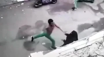 بـ “سكين ضخمة”.. السلطات تحقق في مقطع اعتداء على امرأة وطفلها في المطرية.