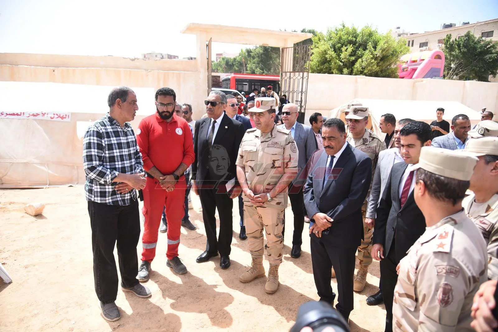 محافظ مطروح يشارك في التمرين العملي المشترك للتصدي للأزمات والكوارث في المحافظة محافظ مطروح يشارك في التمرين العملي المشترك للتصدي للأزمات والكوارث في المحافظة