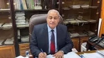 رئيس شركة كهرباء شمال القاهرة يقوم بجولة تفقدية لشبكات مصر الجديدة ويزور خمسة مواقع فنية وإدارية.