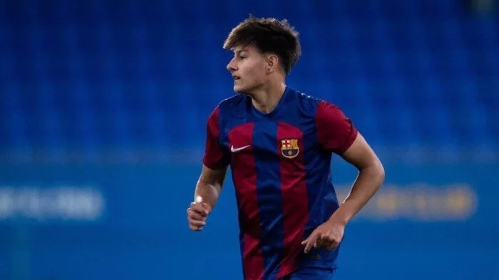 برشلونة يؤكد تمديد عقد لاعبه الشاب بريان فاريناس حتى صيف 2028 برشلونة يؤكد تمديد عقد لاعبه الشاب بريان فاريناس حتى صيف 2028
