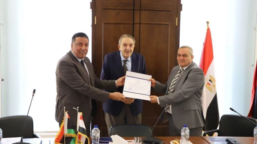“غرفة الإسكندرية” تستضيف اجتماع اللجنة الجمركية بين مصر وليبيا “غرفة الإسكندرية” تستضيف اجتماع اللجنة الجمركية بين مصر وليبيا