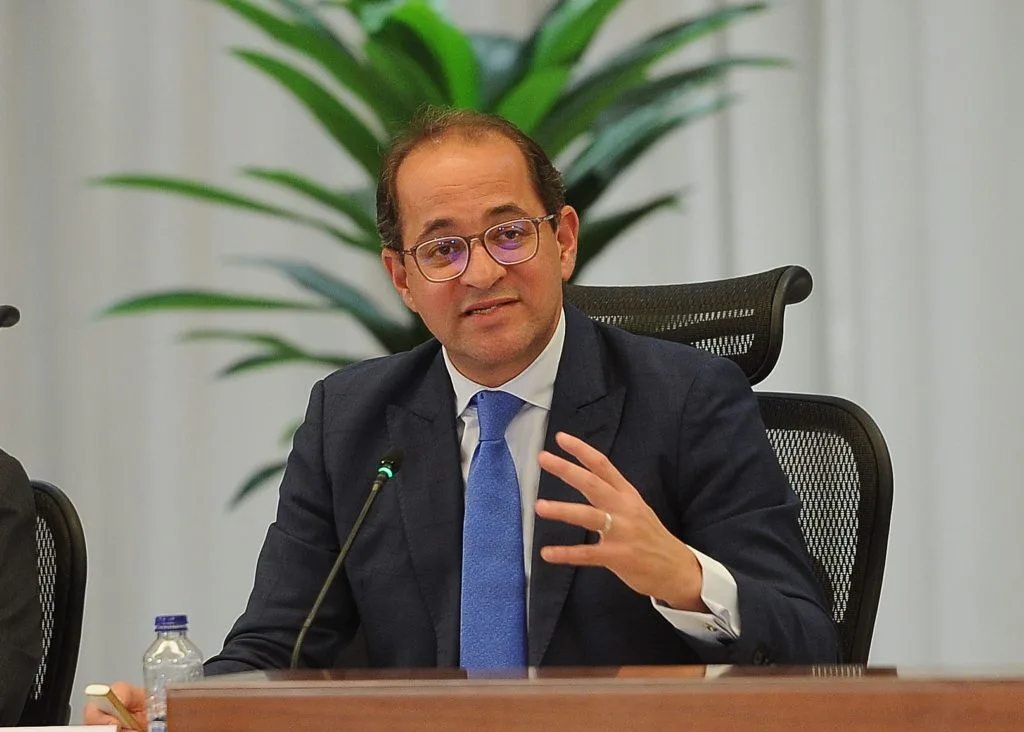 “وزارة المالية”: تقديرات مدفوعات الفوائد تصل إلى حوالي 2.2 تريليون جنيه في الميزانية الجديدة “وزارة المالية”: تقديرات مدفوعات الفوائد تصل إلى حوالي 2.2 تريليون جنيه في الميزانية الجديدة