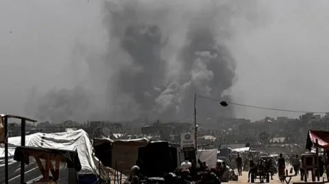 صحيفة هآرتس تكشف أن الجيش الإسرائيلي زوَّر معلومات حول نفق تحت المستشفى الأوروبي في جنوب غزة، وتؤكد أنه موجود في مدرسة قريبة تُدعى جنين صحيفة هآرتس تكشف أن الجيش الإسرائيلي زوَّر معلومات حول نفق تحت المستشفى الأوروبي في جنوب غزة، وتؤكد أنه موجود في مدرسة قريبة تُدعى جنين