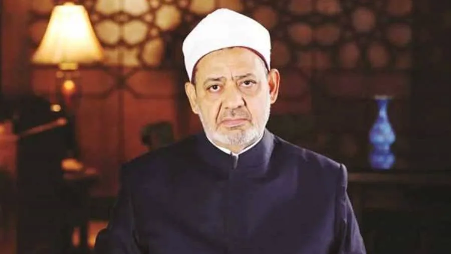 شيخ الأزهر وبابا الفاتيكان يتوصلان إلى اتفاق لمتابعة الحوار وتعزيز الأخوة الإنسانية شيخ الأزهر وبابا الفاتيكان يتوصلان إلى اتفاق لمتابعة الحوار وتعزيز الأخوة الإنسانية