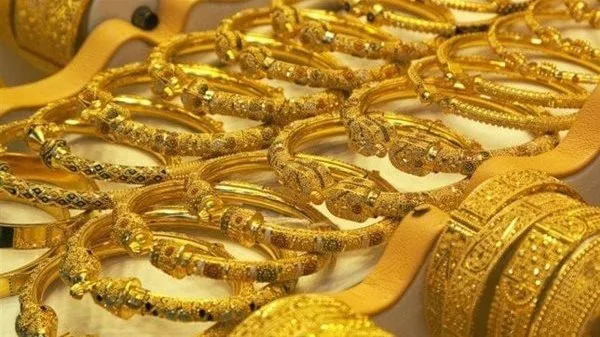 عيار 21 ينخفض 25 جنيهاً.. تراجع أسعار الذهب في ختام تعاملات الأربعاء عيار 21 ينخفض 25 جنيهاً.. تراجع أسعار الذهب في ختام تعاملات الأربعاء