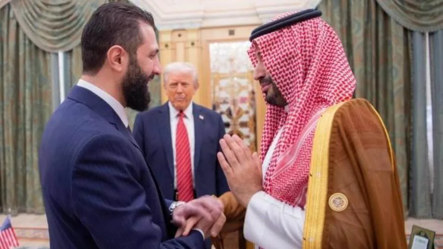 ولي العهد والرؤساء الأمريكي والسوري يجتمعون لمناقشة مستقبل الأوضاع في سوريا ولي العهد والرؤساء الأمريكي والسوري يجتمعون لمناقشة مستقبل الأوضاع في سوريا