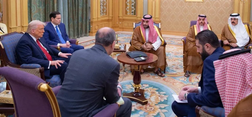 فيصل بن فرحان للمدينة: واشنطن بدأت في تخفيف العقوبات المفروضة على سوريا فيصل بن فرحان للمدينة: واشنطن بدأت في تخفيف العقوبات المفروضة على سوريا