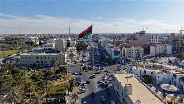 مسلحون يهاجمون مبنى وزارة الخارجية في طرابلس مسلحون يهاجمون مبنى وزارة الخارجية في طرابلس
