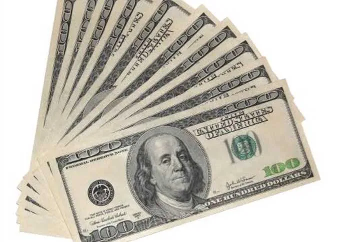 سعر الدولار صباح الخميس 15 مايو 2025 ينخفض في البنوك. سعر الدولار صباح الخميس 15 مايو 2025 ينخفض في البنوك.