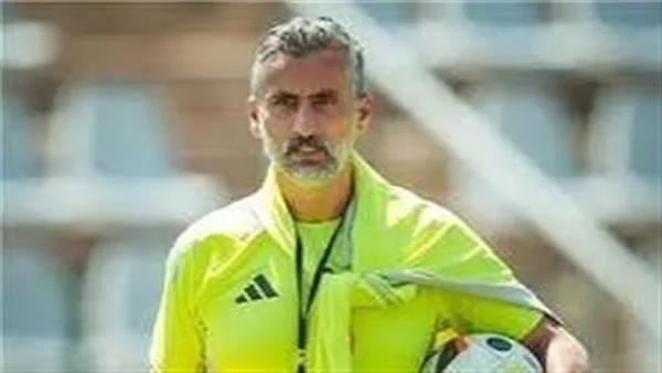 ريفيرو يتولى قيادة الأهلي بعد مواجهة فاركو.. وجلسة مع الخطيب قبل التدريب الأول ريفيرو يتولى قيادة الأهلي بعد مواجهة فاركو.. وجلسة مع الخطيب قبل التدريب الأول