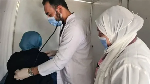 فحص 1259 مريضًا وتقديم 3800 خدمة طبية خلال الحملة الصحية في بني سويف فحص 1259 مريضًا وتقديم 3800 خدمة طبية خلال الحملة الصحية في بني سويف