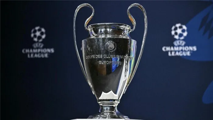أندية الدوري الإنجليزي الكبرى تسعى لضمان التأهل لدوري الأبطال أندية الدوري الإنجليزي الكبرى تسعى لضمان التأهل لدوري الأبطال