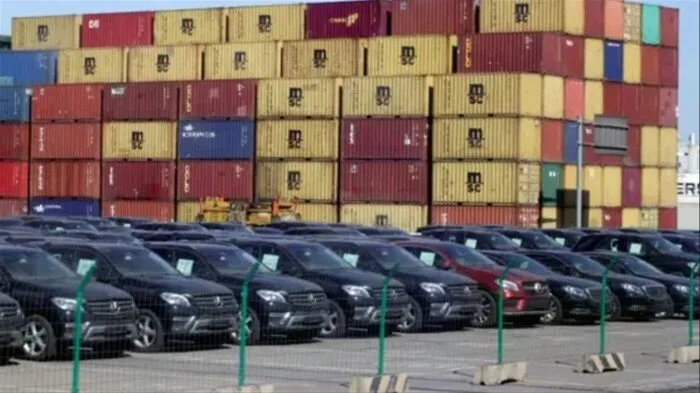 انخفاض واردات مصر من السيارات بقيمة 33 مليون و756 ألف دولار انخفاض واردات مصر من السيارات بقيمة 33 مليون و756 ألف دولار