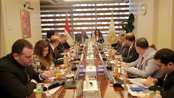 وزير السياحة: نساند فرص الاستثمار في القطاع السياحي لاستيعاب العدد المستهدف من السياح في السنوات القادمة وزير السياحة: نساند فرص الاستثمار في القطاع السياحي لاستيعاب العدد المستهدف من السياح في السنوات القادمة