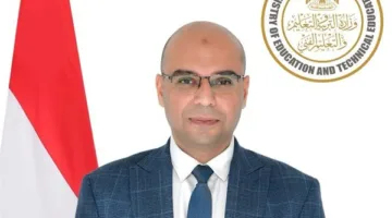 عاجل.. وزير التربية يعلن خبرًا سارًا لمعلمي الحصة قريبًا.