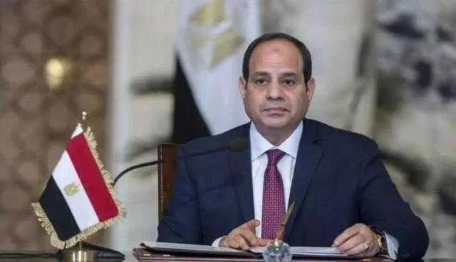 قرار جمهوري بالموافقة على مشاركة مصر في زيادة رأسمال بنك التنمية الأفريقي بمبلغ 7.4 مليارات دولار قرار جمهوري بالموافقة على مشاركة مصر في زيادة رأسمال بنك التنمية الأفريقي بمبلغ 7.4 مليارات دولار
