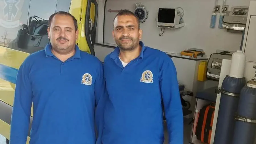 ولادة داخل السيارة: فريق الهلال الأحمر بالشرقية ينقذ طفلة من خطر الحبل السري ولادة داخل السيارة: فريق الهلال الأحمر بالشرقية ينقذ طفلة من خطر الحبل السري