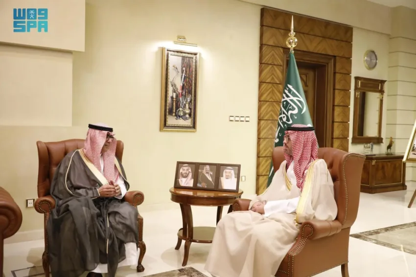 محافظ جدة يلتقي بالمدير التنفيذي لمؤسسة مواصلات جدة محافظ جدة يلتقي بالمدير التنفيذي لمؤسسة مواصلات جدة