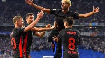 برشلونة يتوج بلقب الدوري الإسباني للمرة 28 بعد الفوز الكبير على إسبانيول في خارج ملعبه