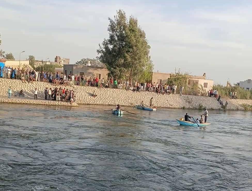 عمليات البحث عن جثمان صبي في مياه قناطر بولين بالبحيرة