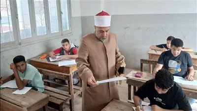 في اليوم الثالث، يسود الهدوء لجان امتحانات الشهادتين الابتدائية والإعدادية للفصل الدراسي الثاني في الأزهر بالشرقية.