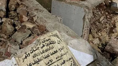 بسبب نزاعات حول الملكية.. 7 أفراد يعبثون بالمقابر ويدمرون عظام الجثث في الدقهلية بسبب نزاعات حول الملكية.. 7 أفراد يعبثون بالمقابر ويدمرون عظام الجثث في الدقهلية
