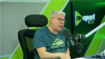 شوبير: جوميز تعرض للظلم مع الزمالك.. والصفقات يجب أن تظل سرية والجمهور يستحق الأفضل شوبير: جوميز تعرض للظلم مع الزمالك.. والصفقات يجب أن تظل سرية والجمهور يستحق الأفضل