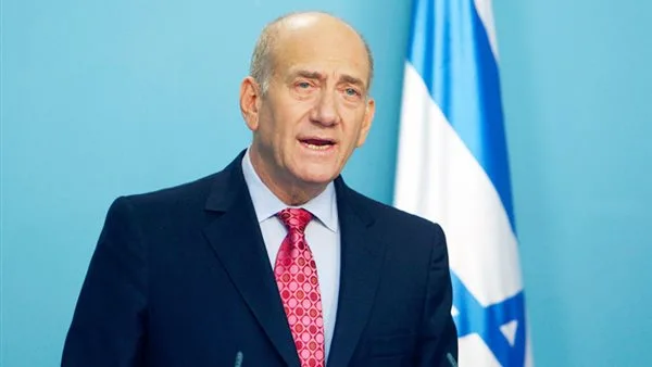أولمرت يُفاجئ الجميع: ما تقوم به إسرائيل في غزة يُعتبر قريباً من جرائم الحرب. أولمرت يُفاجئ الجميع: ما تقوم به إسرائيل في غزة يُعتبر قريباً من جرائم الحرب.