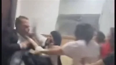 رفض التسوية: أول تصريح لنقيب محامي شرق طنطا حول الاعتداء على محامٍ داخل صالون تجميل رفض التسوية: أول تصريح لنقيب محامي شرق طنطا حول الاعتداء على محامٍ داخل صالون تجميل