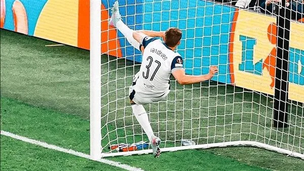 توتنهام يتوج بلقب الدوري الأوروبي في ليلة انهيار مانشستر يونايتد توتنهام يتوج بلقب الدوري الأوروبي في ليلة انهيار مانشستر يونايتد