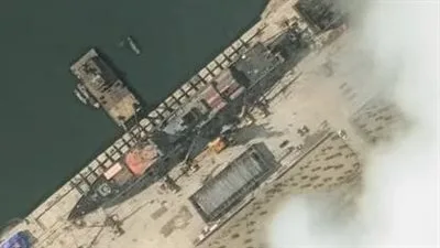 انطلاق مدمرة يتحول إلى فضيحة أمام رئيس كوريا الشمالية.. وبدء تحقيقات شاملة مع المسؤولين المعنيين انطلاق مدمرة يتحول إلى فضيحة أمام رئيس كوريا الشمالية.. وبدء تحقيقات شاملة مع المسؤولين المعنيين