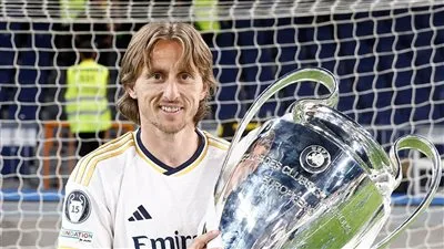 تقارير: ريال مدريد يقرر عدم تجديد عقد مودريتش