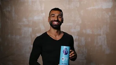 محمد صلاح يحصل على جائزة أفضل لاعب في الدوري الإنجليزي بعد موسم متميز.