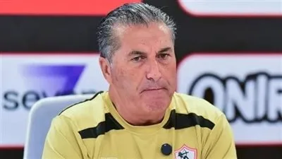 جوزيه بيسيرو: المنافسة في التعاقدات بين الأهلي والزمالك “جنونية” وودعنا الكونفدرالية بسبب ضغط الجماهير وغياب زيزو.
