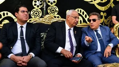 محافظ الدقهلية يقدم تعازيه في وفاة القارئ الشيخ السيد سعيد بمركز الجمالية