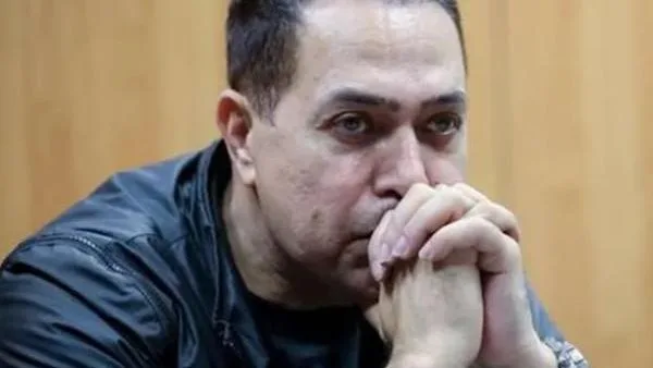 حكيم يوجه اتهاماً لشركة تشطيبات بالاحتيال عليه بمبلغ 7 ملايين جنيه حكيم يوجه اتهاماً لشركة تشطيبات بالاحتيال عليه بمبلغ 7 ملايين جنيه
