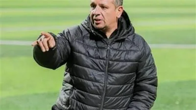 محمد عزت، مدرب فريق الكرة النسائية بنادي الزمالك: النادي الأبيض تحفة رائعة ومليئة بالمواهب، وأنا هنا لتحقيق طموحات النادي في هذا المجال. محمد عزت، مدرب فريق الكرة النسائية بنادي الزمالك: النادي الأبيض تحفة رائعة ومليئة بالمواهب، وأنا هنا لتحقيق طموحات النادي في هذا المجال.