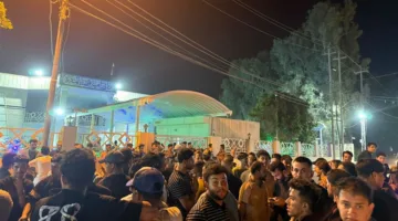 تجمع في النجف يطالب بإقالة المسؤول المحلي