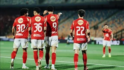 عاجل: الأهلي يتألق ويحقق انتصاراً ساحقاً على فاركو بستة أهداف دون مقابل، ليتوج بلقب الدوري المصري الممتاز للمرة الخامسة والأربعين في تاريخه. عاجل: الأهلي يتألق ويحقق انتصاراً ساحقاً على فاركو بستة أهداف دون مقابل، ليتوج بلقب الدوري المصري الممتاز للمرة الخامسة والأربعين في تاريخه.