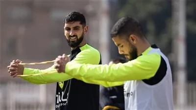 عمرو أدهم: تعليق تسجيل الزمالك نتيجة مستحقات ياسر حمد، المدافع السابق للفريق. عمرو أدهم: تعليق تسجيل الزمالك نتيجة مستحقات ياسر حمد، المدافع السابق للفريق.
