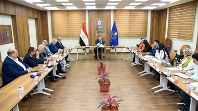 الهيئة المصرية للدواء تنظم اجتماعًا شاملاً مع ممثلي المجلس التصديري لقطاع الصناعات الطبية الهيئة المصرية للدواء تنظم اجتماعًا شاملاً مع ممثلي المجلس التصديري لقطاع الصناعات الطبية