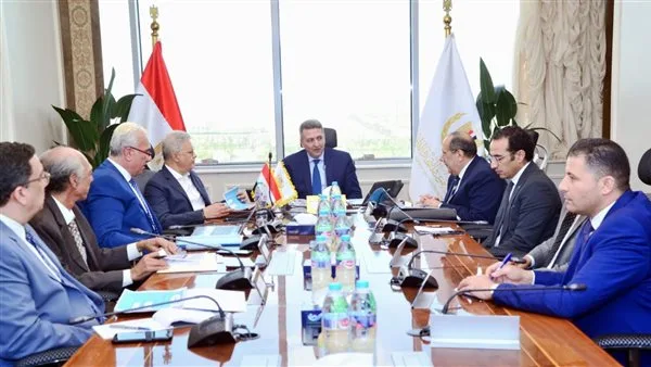 نائب وزير التموين يراقب استعدادات عيد الأضحى وجودة مخزون اللحوم. نائب وزير التموين يراقب استعدادات عيد الأضحى وجودة مخزون اللحوم.