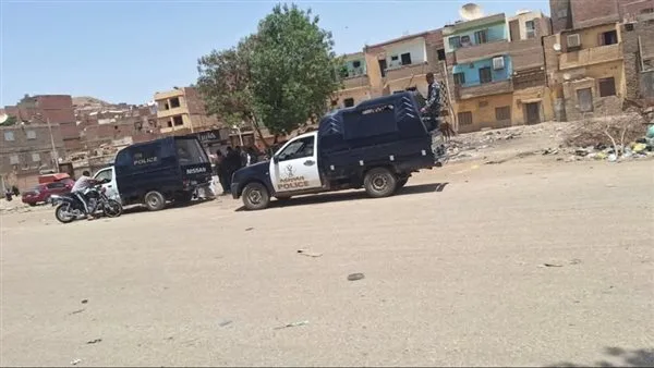 إلقاء القبض على المتورطين في مشاجرة باستخدام الأسلحة البيضاء في المنيا إلقاء القبض على المتورطين في مشاجرة باستخدام الأسلحة البيضاء في المنيا