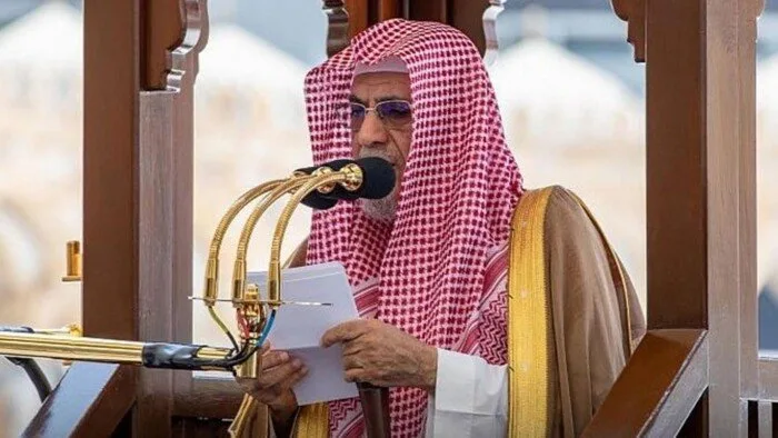 رسمياً.. تعيين الشيخ الدكتور «صالح بن حميد» لإلقاء خطبة عرفة من مسجد نمرة. رسمياً.. تعيين الشيخ الدكتور «صالح بن حميد» لإلقاء خطبة عرفة من مسجد نمرة.
