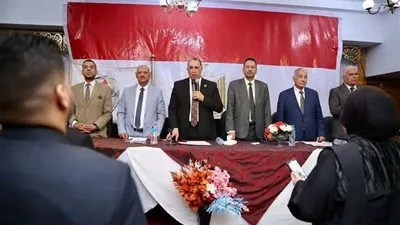 نقيب المحامين يترأس مراسم أداء اليمين القانونية للأعضاء الجدد نقيب المحامين يترأس مراسم أداء اليمين القانونية للأعضاء الجدد