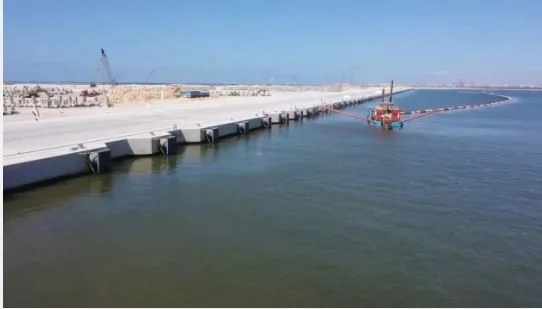 تعرّف على أحدث لقطات جوية لمشروع محطة تحيا مصر 2 متعددة الاستخدامات على الرصيف 100 في ميناء الدخيلة. تعرّف على أحدث لقطات جوية لمشروع محطة تحيا مصر 2 متعددة الاستخدامات على الرصيف 100 في ميناء الدخيلة.