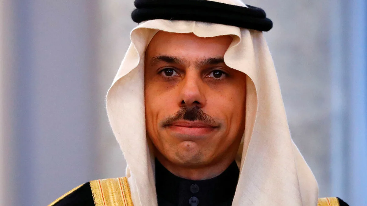 وزير الخارجية السعودي يقوم بزيارة تاريخية إلى الضفة الغربية يوم الأحد المقبل. وزير الخارجية السعودي يقوم بزيارة تاريخية إلى الضفة الغربية يوم الأحد المقبل.