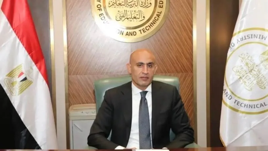 عبد اللطيف: استراتيجية لتأهيل المعلمين حول المناهج الحديثة بالتعاون مع اليونيسف عبد اللطيف: استراتيجية لتأهيل المعلمين حول المناهج الحديثة بالتعاون مع اليونيسف