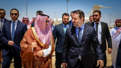 وزير الخارجية السعودي يزور دمشق للقاء الشرع وتعزيز الاقتصاد السوري